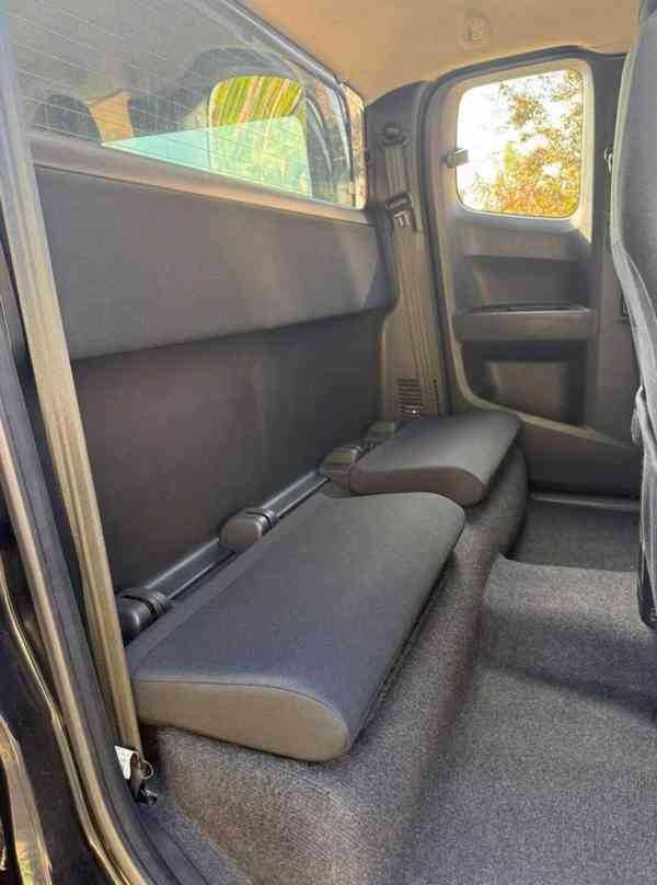 Isuzu D-Max 1,9d Space Cab 120kw - foto 11