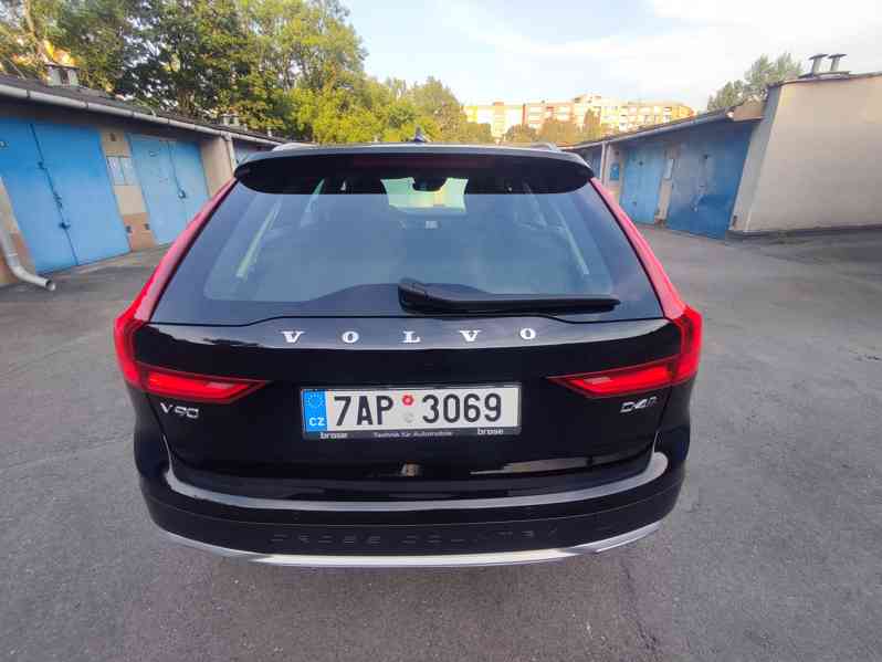 Volvo V90 2.0 D4 Cross Country,ČR,odpočet DPH - foto 3