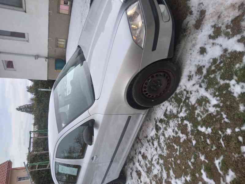 Škoda Octavia  1.4 Mpi 59 Kw - foto 6