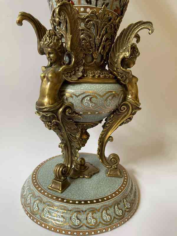 Luxusní velká porcelánová váza s mosaznou figurální montáží - foto 4