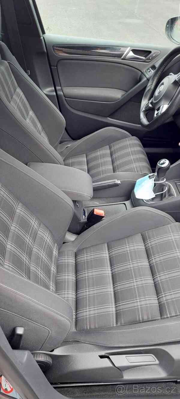 Volkswagen Golf 2.0 gtd	 - foto 6