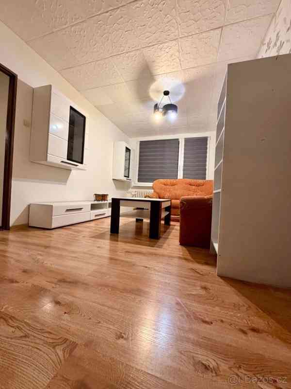 Pronájem bytu 2+kk v ulici Višňová - foto 3