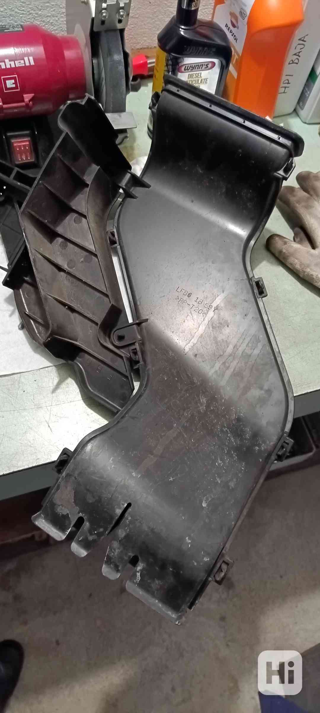 kryt sání Mazda 5 - foto 1