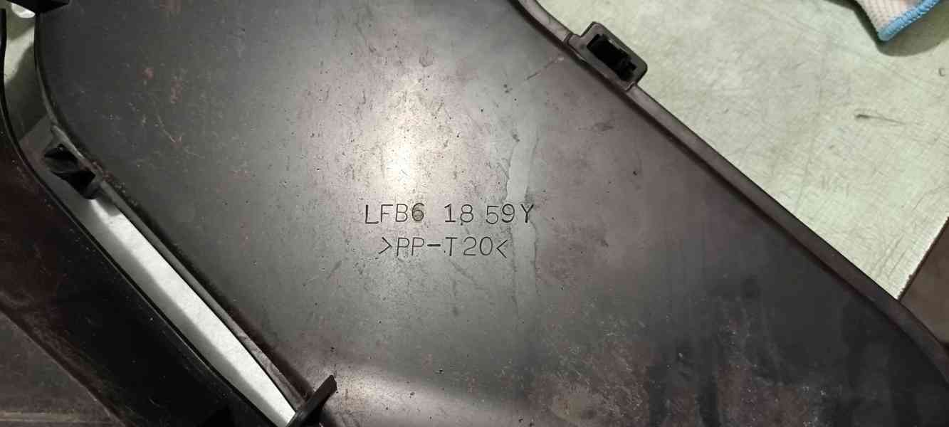 kryt sání Mazda 5 - foto 3