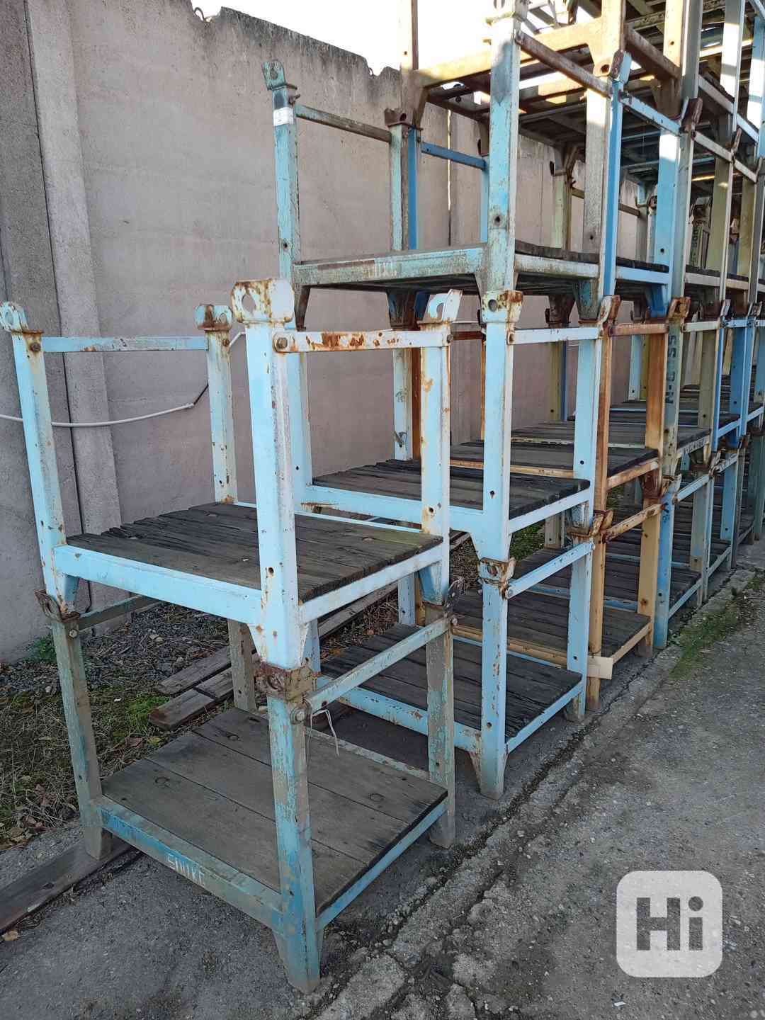 stohovatelné palety - foto 1