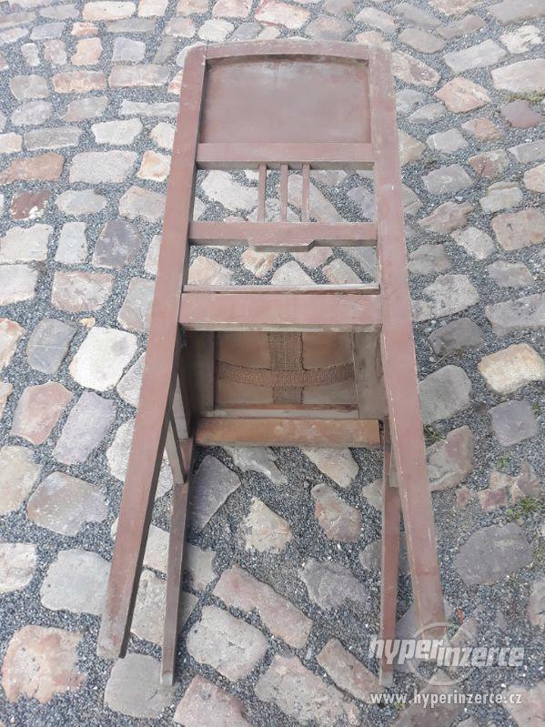 Starožitmá židle s koženým sedákem. - foto 2