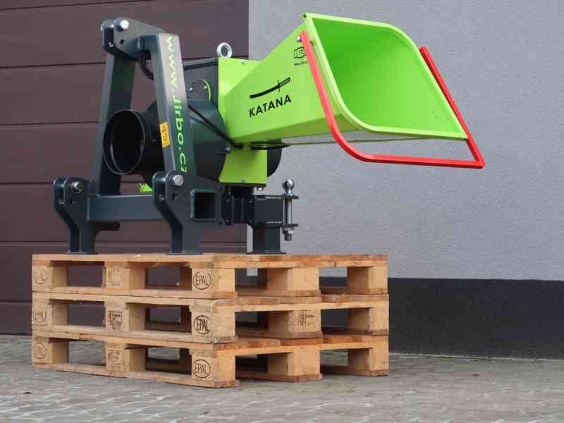 Štěpkovač špalíkovač za traktor JIRBO KATANA nový skladem - foto 1