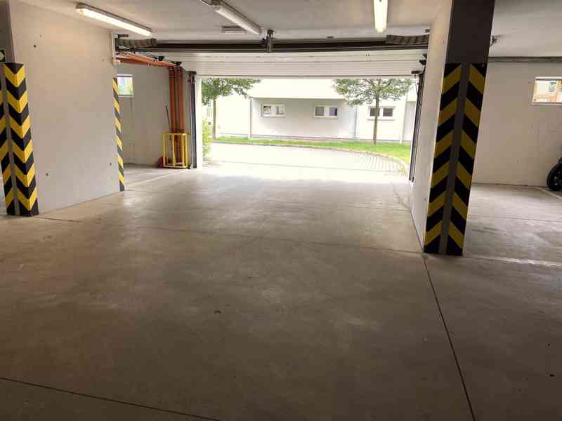 PRODEJ GARÁŽOVÉHO STÁNÍ  NA ULICI ŘÍČANSKÁ, BRNO-BYSTRC - foto 5