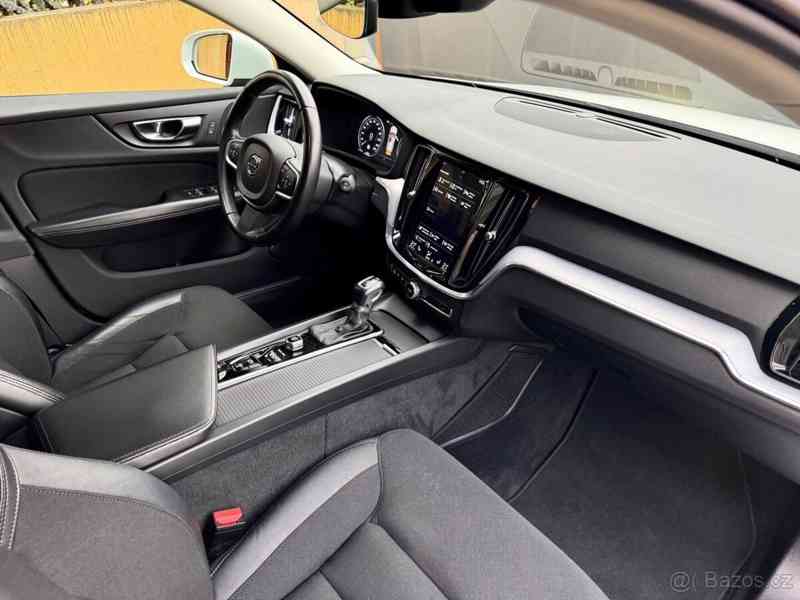 Volvo V60 T4 140kW, Automat, 2020 - foto 10