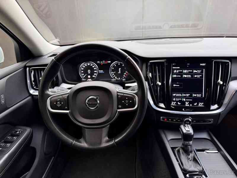 Volvo V60 T4 140kW, Automat, 2020 - foto 11