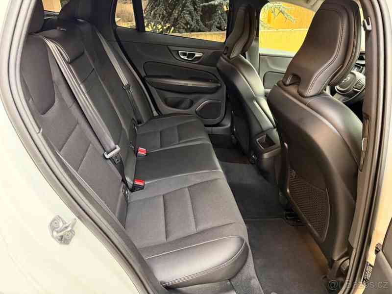 Volvo V60 T4 140kW, Automat, 2020 - foto 15