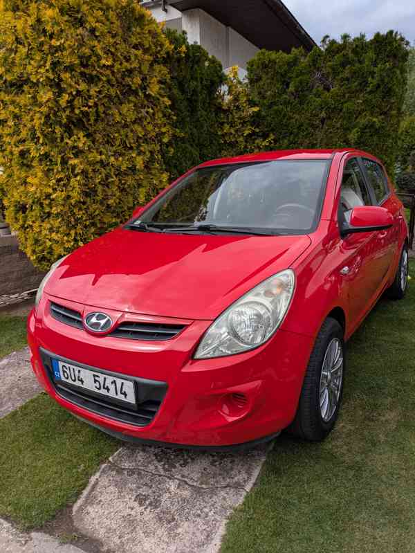 Hyundai i20  - foto 1
