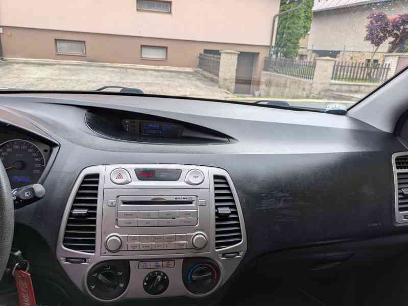 Hyundai i20  - foto 7