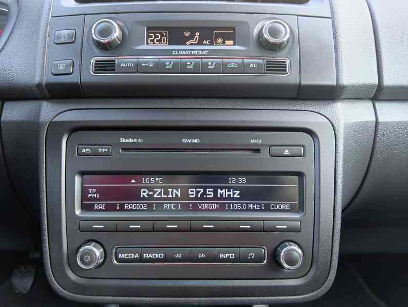 Škoda Roomster 1.6 TDi Tažné/1MAJ/Panorama - foto 20