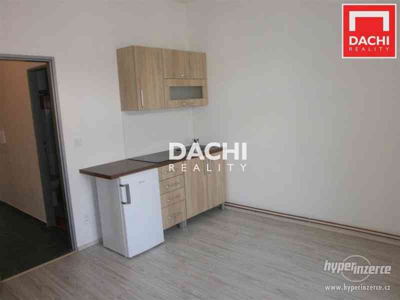 Pronájem nezařízené garsoniéry 32 m?, Olomouc ulice Zámečnická - foto 1