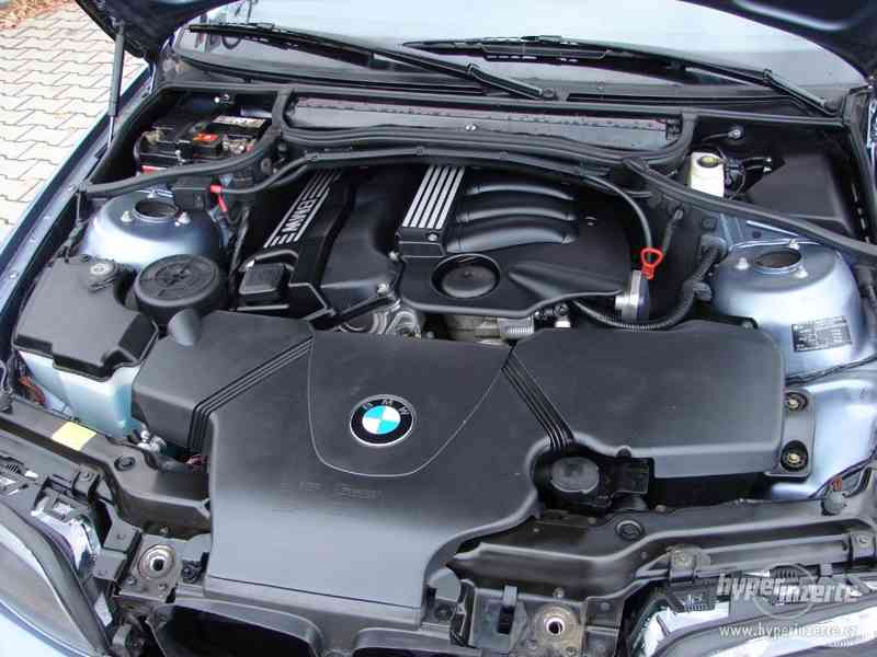 BMW 318 i Toring r.v.2003 - foto 16