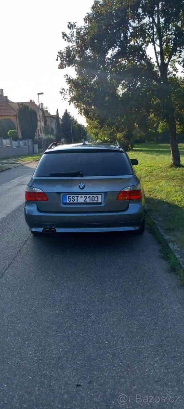 BMW Řada 5 2,5 - foto 13