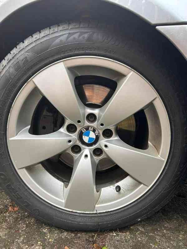 BMW Řada 5 2,5 - foto 20