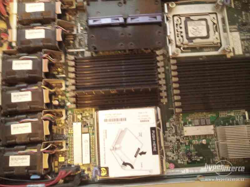 Server IBM X3550 M3/ 4x2,27GHZ/8GB RAM 3xhdd sas 2,5 73gb - foto 6