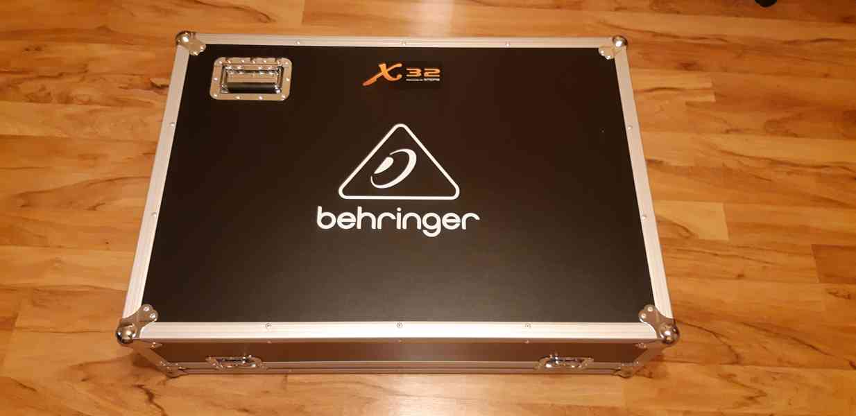 Behringer X32 - foto 2