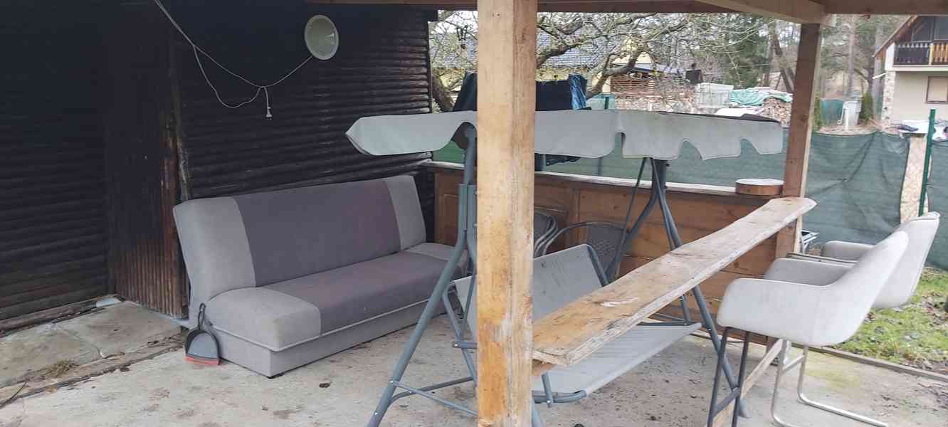 Pronájem dřevěné chatky a části zahrady v Rokycanech - foto 5