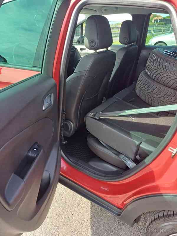 Opel Crossland 1,2 turbo 2024 - foto 18