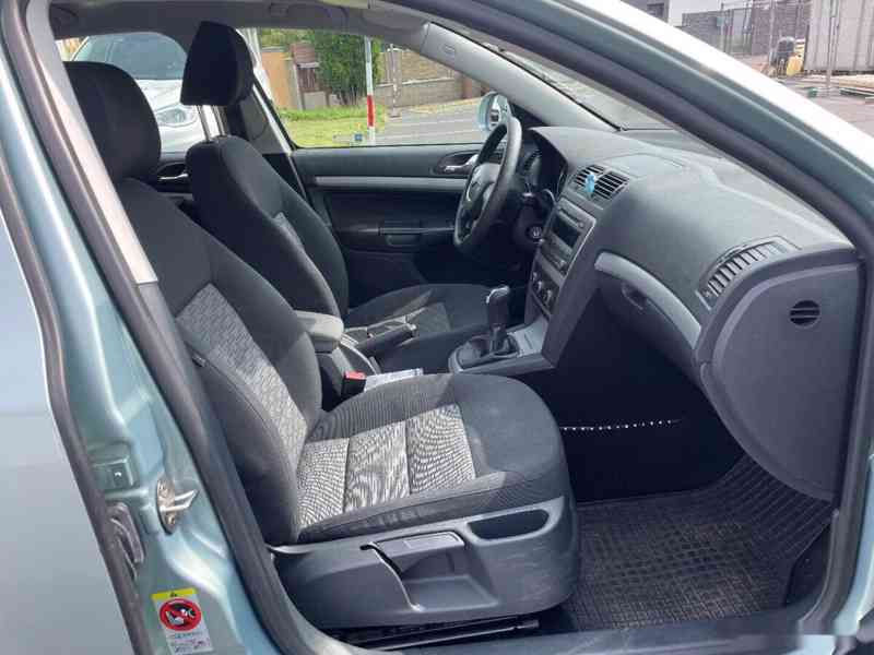 Škoda Octavia, 1,6 TDi 77kW, SERVISKA - foto 16