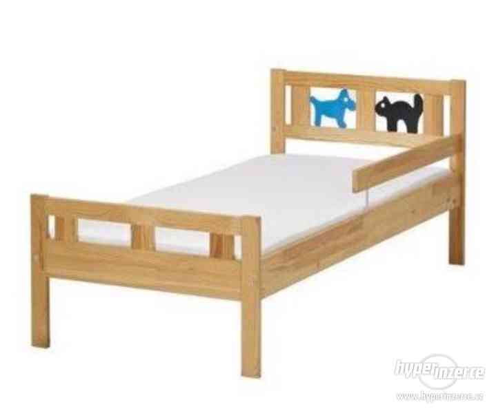 Dětská postel se zábranou + matrace (Ikea Kritter) - foto 2