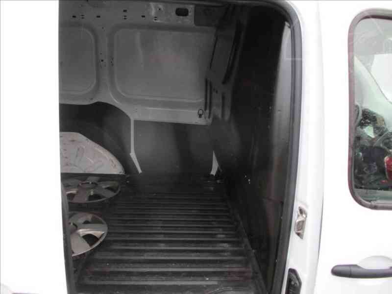 Renault Kangoo 1,5 dCi KLIMA,TAŽNE ZAŘÍZENÍ-DPH - foto 9