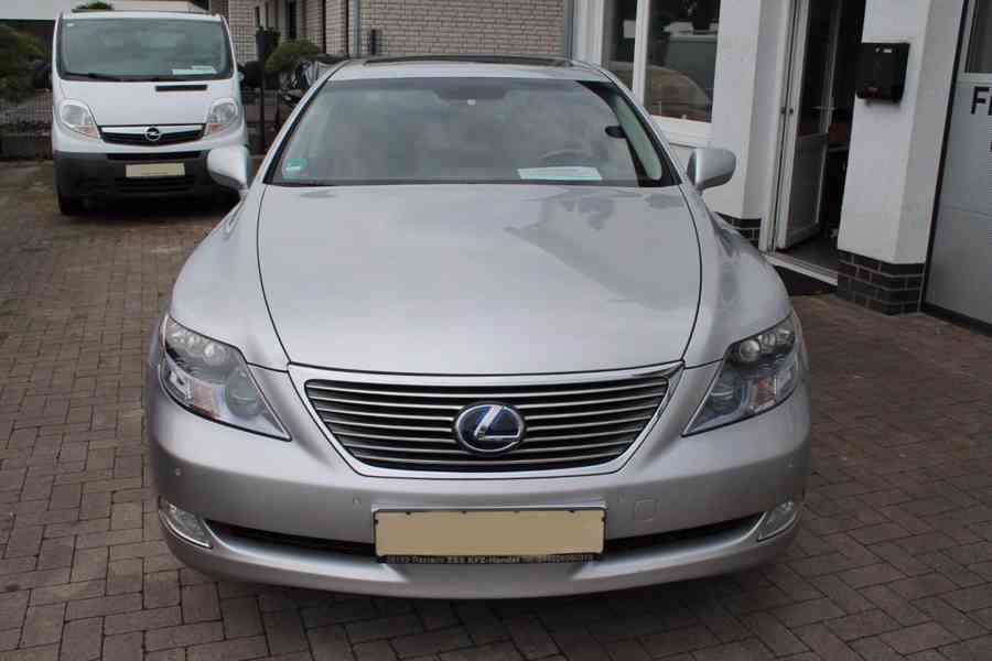 Lexus LS 600h L hybrid 327kw - foto 8