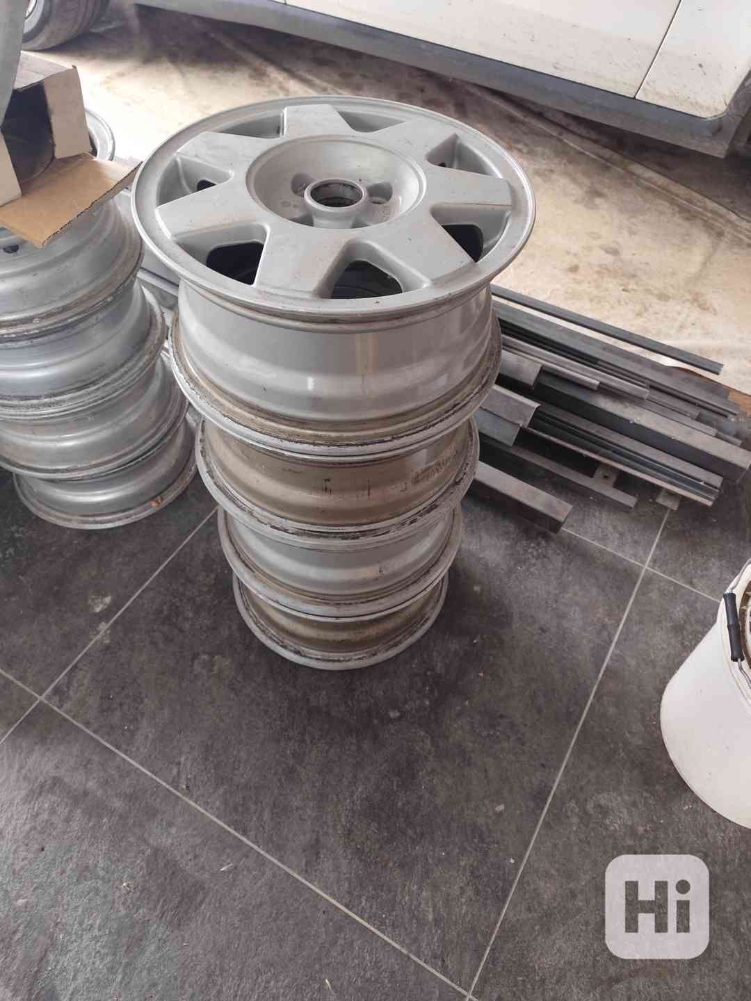 Prodám retro kola Volkswagen - foto 1