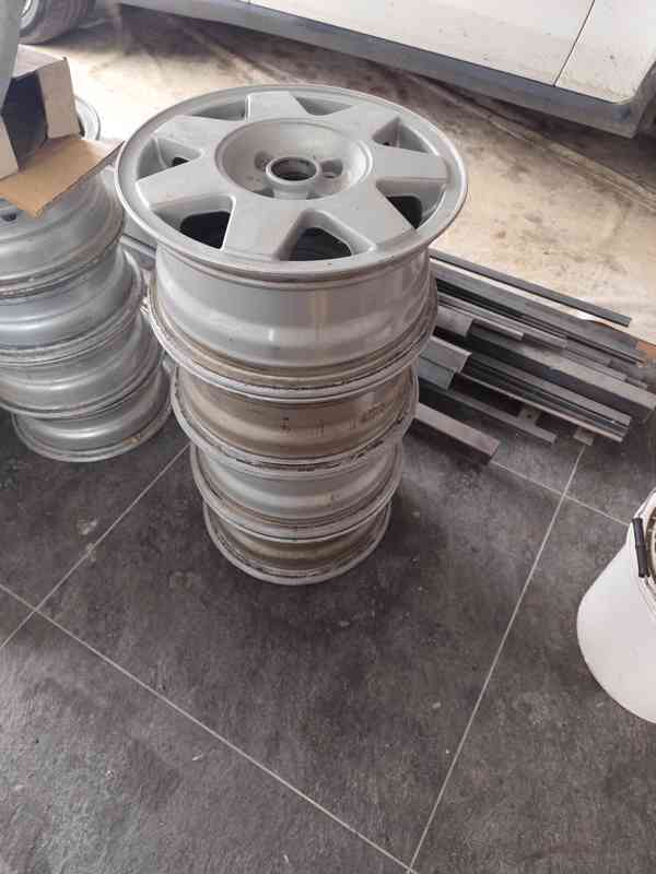 Prodám retro kola Volkswagen - foto 1