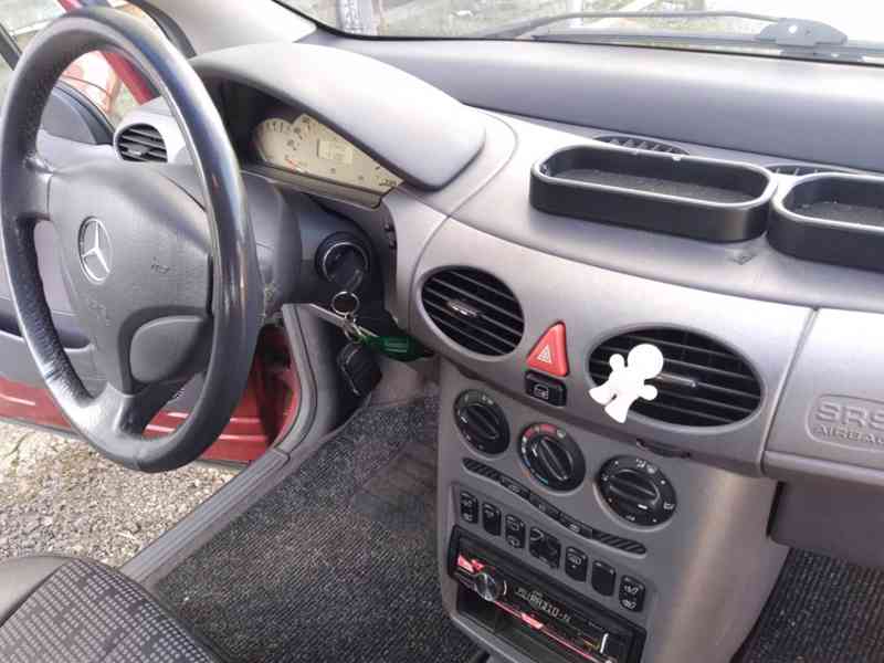 MERCEDES BENZ A 160 AVANTGARDE - foto 14