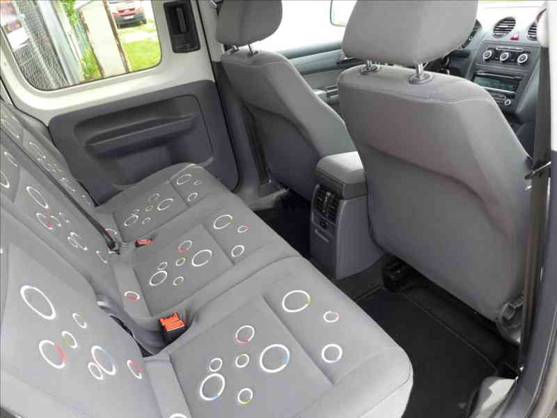 Volkswagen Caddy 1,2 TSI VÝHŘEV, + ALU KOLA - foto 9