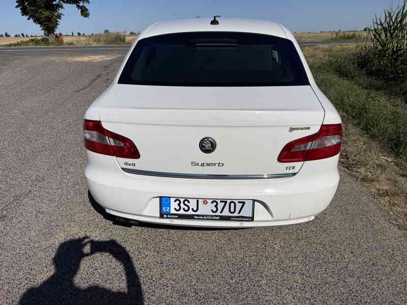 Škoda Superb - foto 6