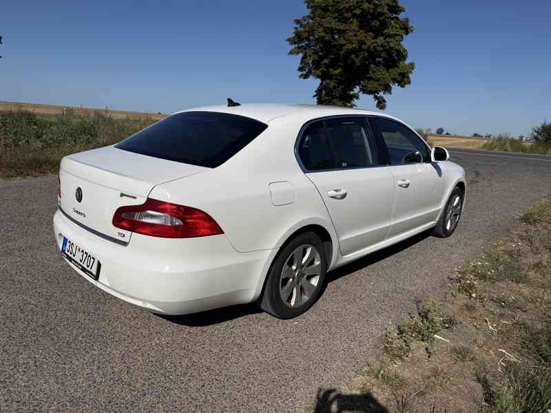 Škoda Superb - foto 5