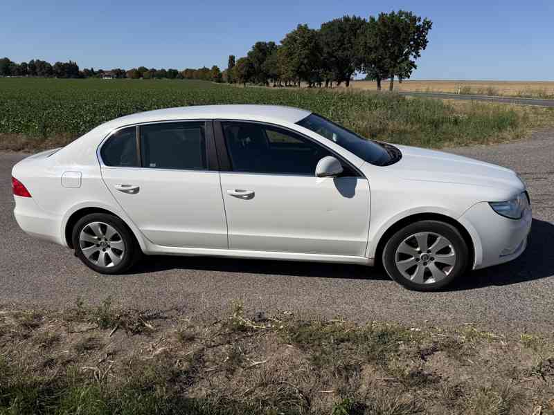 Škoda Superb - foto 4