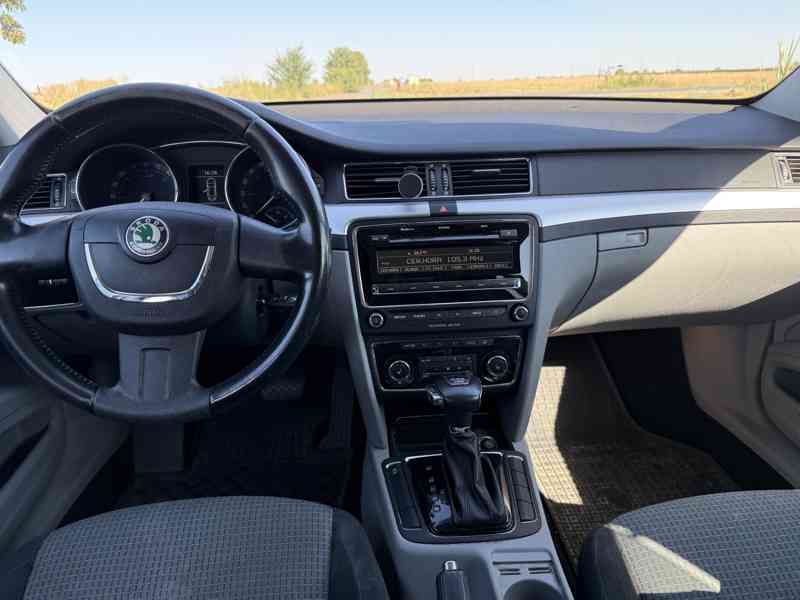 Škoda Superb - foto 8