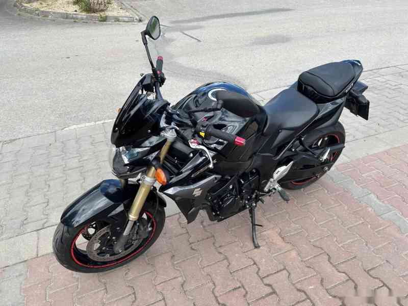 Suzuki GSR 750 2011 - foto 7