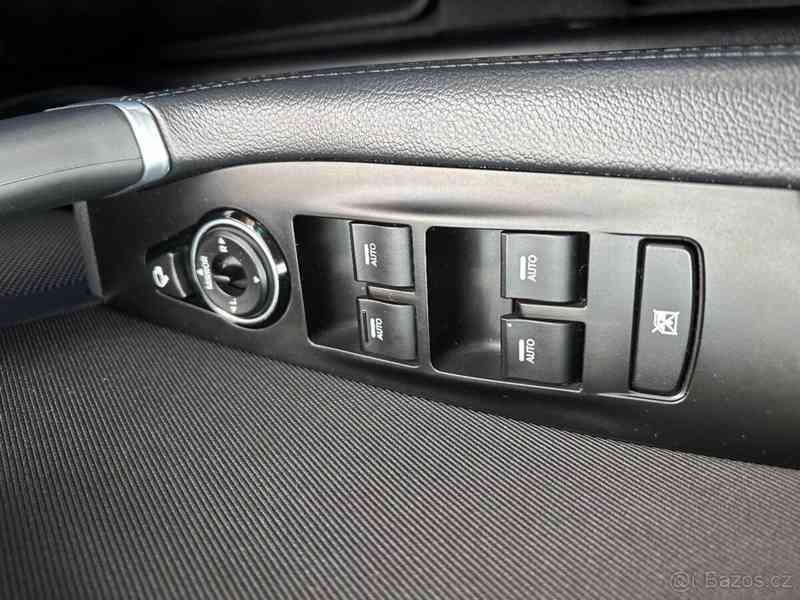Hyundai i40 1,7   CRDi, NOVÁ STK 120tis - foto 9