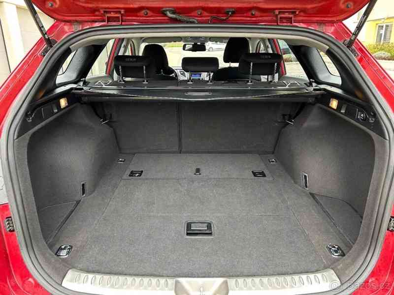 Hyundai i40 1,7   CRDi, NOVÁ STK 120tis - foto 8
