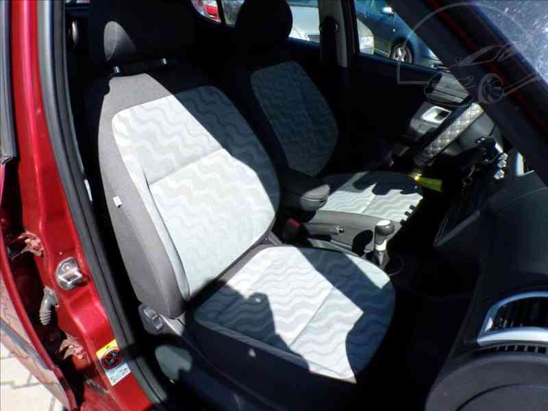 Škoda Fabia 1,4 16V TAŽNÉ ZAŘÍZENÍ - foto 13