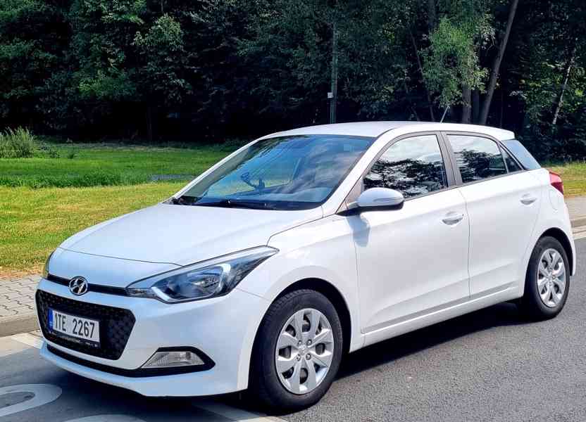 HYUNDAI I20 1.2i, 2016, 89 000 km, prvomajitel, 55,2 kW - foto 1