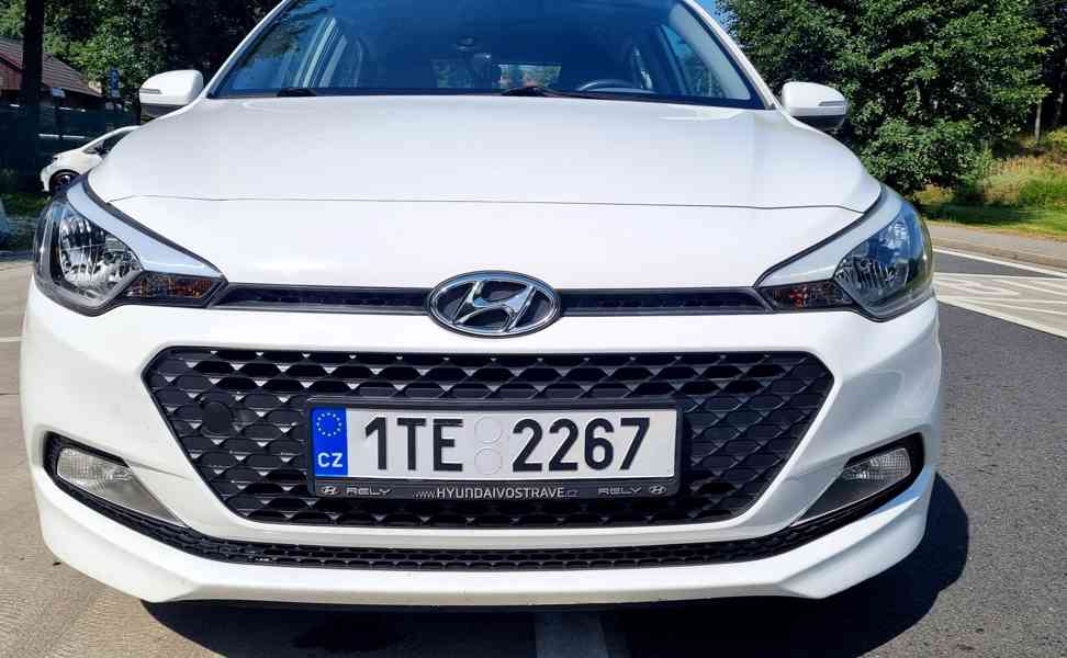 HYUNDAI I20 1.2i, 2016, 89 000 km, prvomajitel, 55,2 kW - foto 10