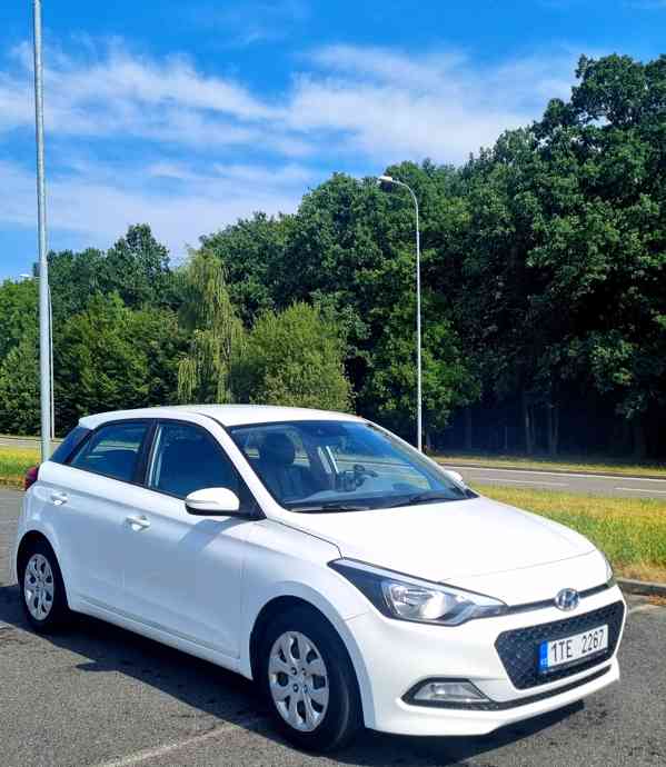 HYUNDAI I20 1.2i, 2016, 89 000 km, prvomajitel, 55,2 kW - foto 8