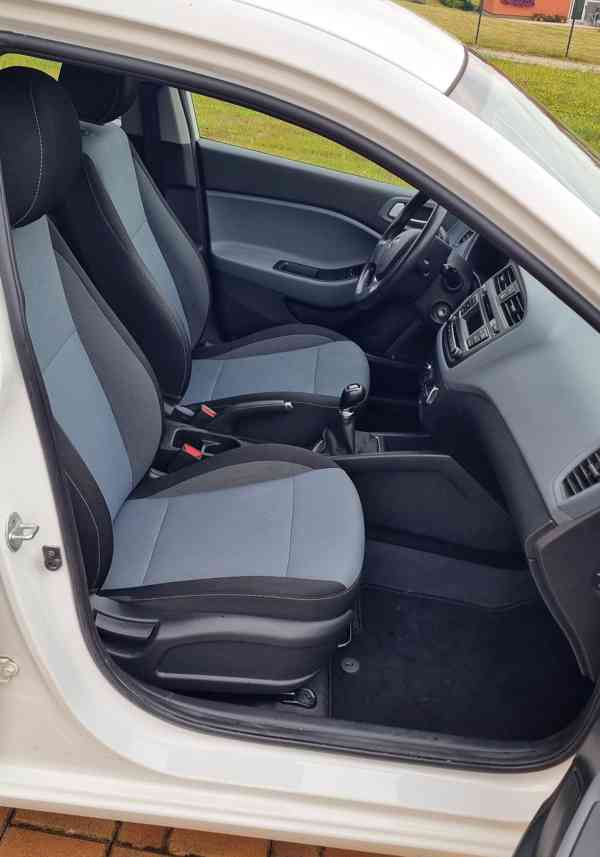 HYUNDAI I20 1.2i, 2016, 89 000 km, prvomajitel, 55,2 kW - foto 16
