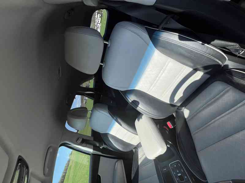 KIA Sorento 2.2 CRDi premium, r.v. 2017 - foto 16