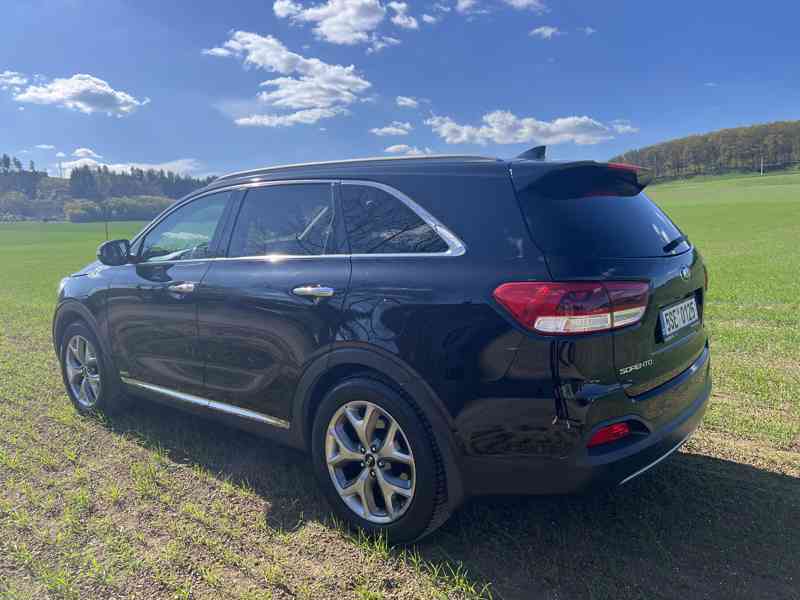 KIA Sorento 2.2 CRDi premium, r.v. 2017 - foto 4
