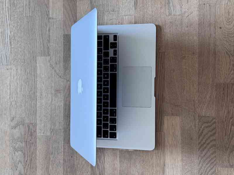 Apple Macbook Air 2015 - foto 2