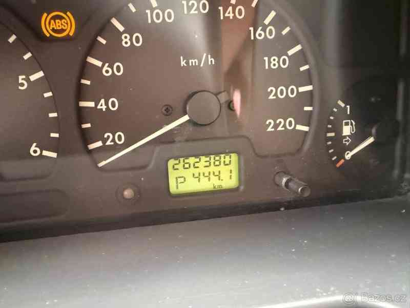 Land Rover Discovery 4,0   V8, vyvložkovaný, střešní stan - foto 3